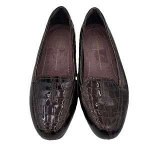 Clarks Everyday Brown Patent Leather Croc Embossed Loafer Shoes‎ Women 6.5W Wide